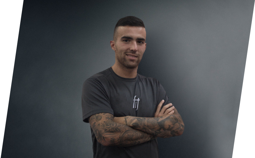 marcos martinez entrenador personal vigo especialista en futbol preparacion fisica bici enduro y descenso preparador fisico para deportistas en vigo y coruxo giumnasio vigo